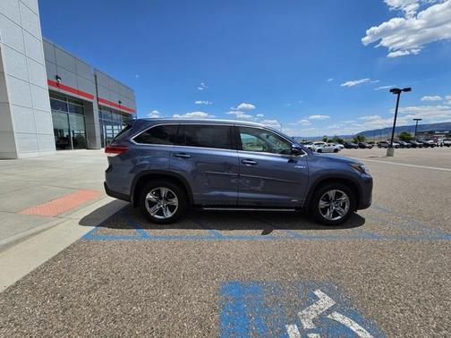 2018 Toyota Highlander Hybrid Platinum