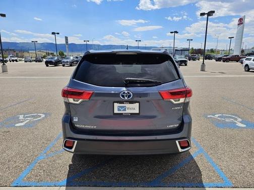 2018 Toyota Highlander Hybrid Platinum