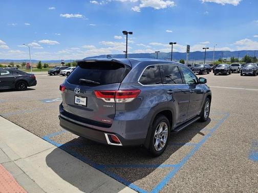 2018 Toyota Highlander Hybrid Platinum