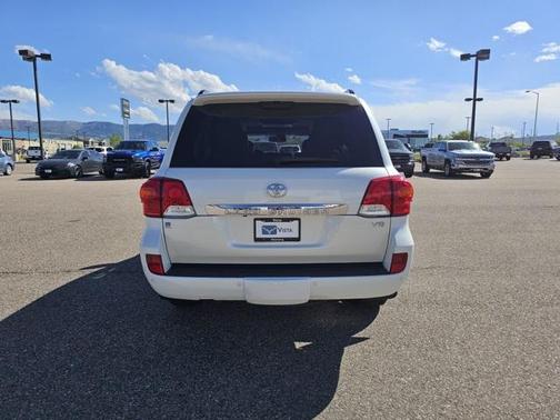 2013 Toyota Land Cruiser Base