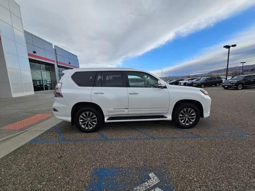 2016 Lexus GX 460 Luxury