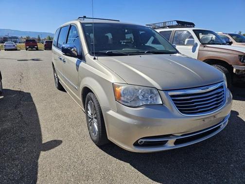 2014 Chrysler Town & Country Touring-L