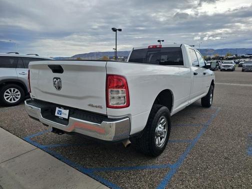 2022 RAM 2500 Tradesman Crew Cab 4x4 8' Box