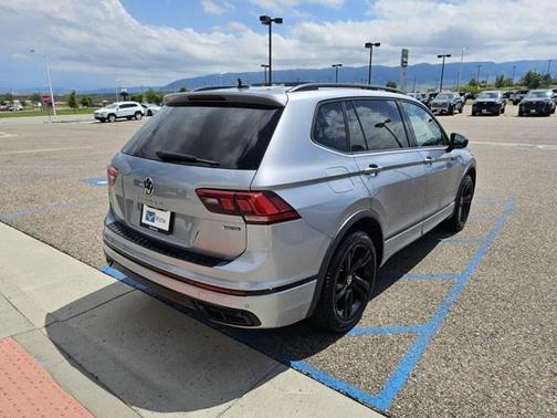2024 Volkswagen Tiguan 2.0T SE R-Line Black 4MOTION