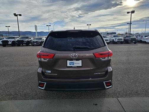 2017 Toyota Highlander Limited