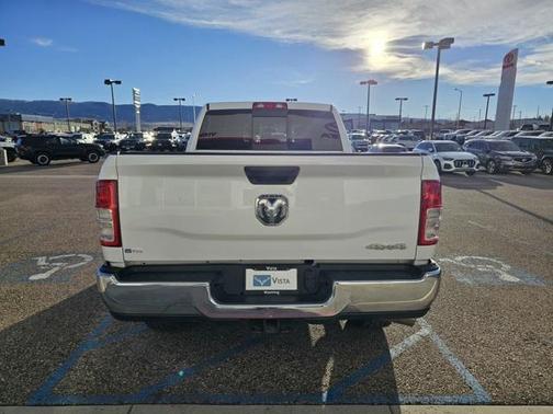 2021 RAM 2500 Tradesman Crew Cab 4x4 6'4' Box