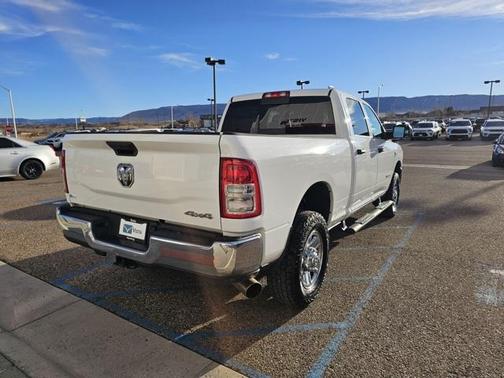 2021 RAM 2500 Tradesman Crew Cab 4x4 6'4' Box
