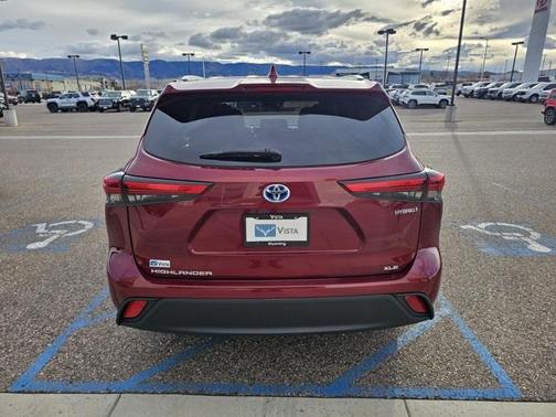 2020 Toyota Highlander Hybrid XLE