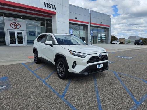 2022 Toyota RAV4 Hybrid XLE Premium