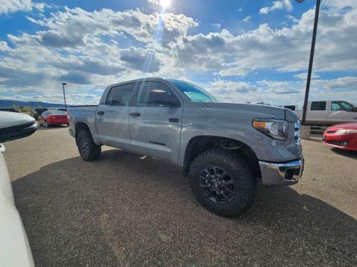 Cement 2021 Toyota Tundra SR5