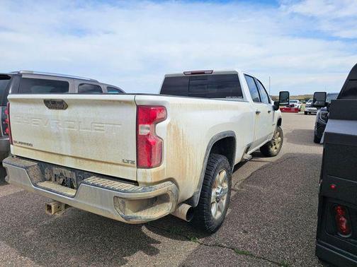 Summit White 2020 Chevrolet Silverado 2500 LTZ