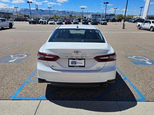 Wind Chill Pearl 2021 Toyota Camry XLE