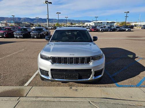 Silver Zynith 2024 Jeep Grand Cherokee L Laredo