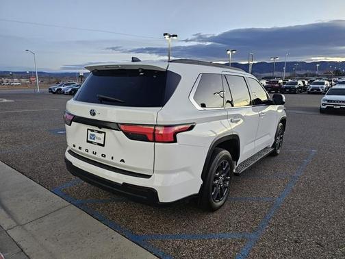 2023 Toyota Sequoia SR5