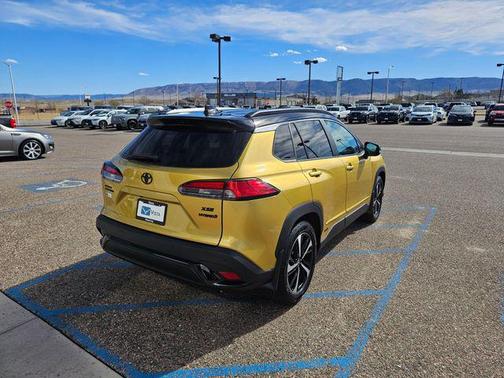 0d18 2024 Toyota Corolla Hybrid SE