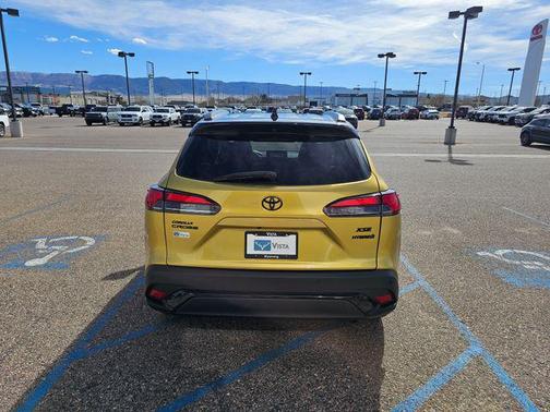 0d18 2024 Toyota Corolla Hybrid SE