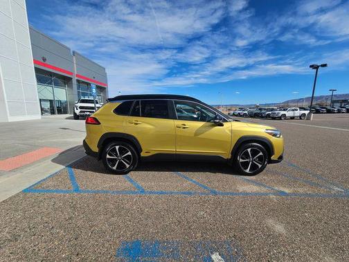 0d18 2024 Toyota Corolla Hybrid SE