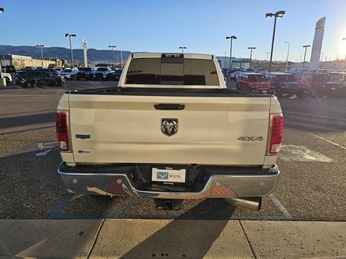 2018 RAM 2500 Laramie Crew Cab 4x4 6'4' Box