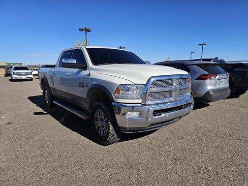 2018 RAM 2500 Laramie Crew Cab 4x4 6'4' Box