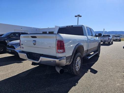 2018 RAM 2500 Laramie Crew Cab 4x4 6'4' Box