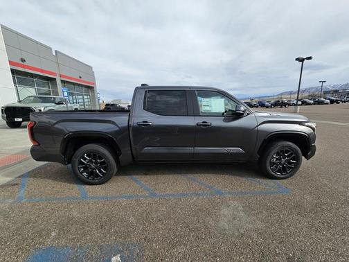 2025 Toyota Tundra Hybrid Platinum