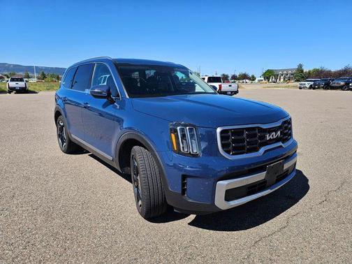 Midnight Lake Blue 2023 Kia Telluride S