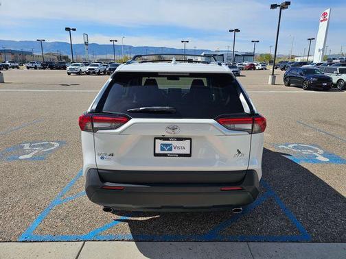 Wind Chill Pearl 2023 Toyota RAV4 XLE Premium