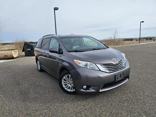 2015 Toyota Sienna XLE Premium