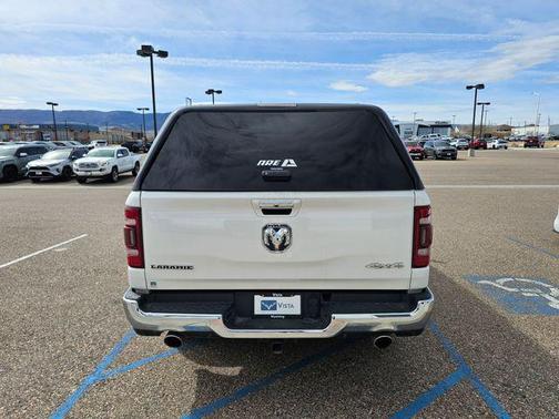 Ivory White Tri-Coat Pearlcoat 2019 RAM 1500 Laramie