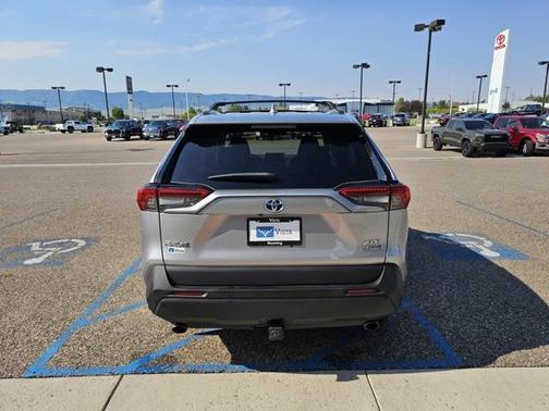 2021 Toyota RAV4 Hybrid XLE Premium