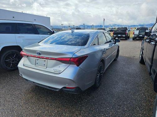 Celestial Silver Metallic 2021 Toyota Avalon Hybrid Limited