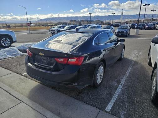 2017 Chevrolet Malibu 1LT