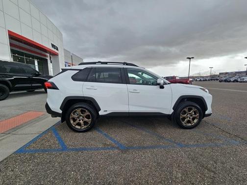 2023 Toyota RAV4 Hybrid Woodland Edition
