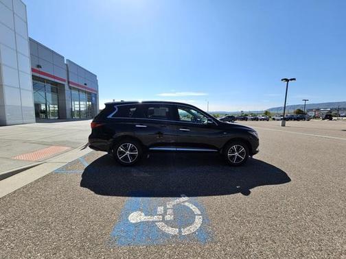 2018 INFINITI QX60 Base