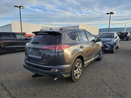 2017 Toyota RAV4 LE