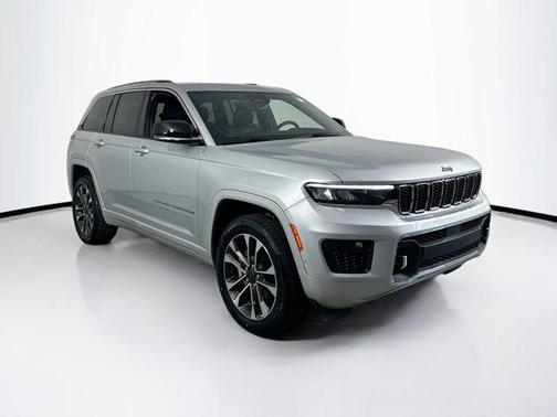 2022 Jeep Grand Cherokee Overland
