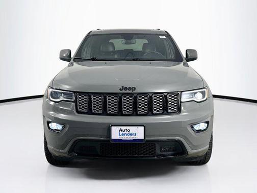 2022 Jeep Grand Cherokee Laredo