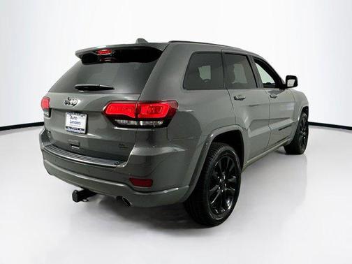 2022 Jeep Grand Cherokee Laredo