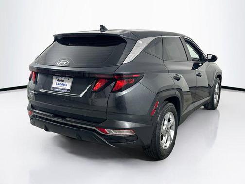 2023 Hyundai TUCSON SE