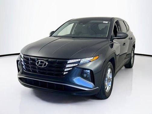 2023 Hyundai TUCSON SE