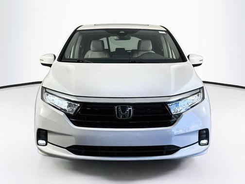 Platinum White Pearl 2023 Honda Odyssey EX-L