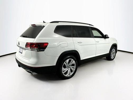 2022 Volkswagen Atlas 3.6L SE w/Technology