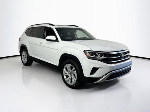 2022 Volkswagen Atlas 3.6L SE w/Technology