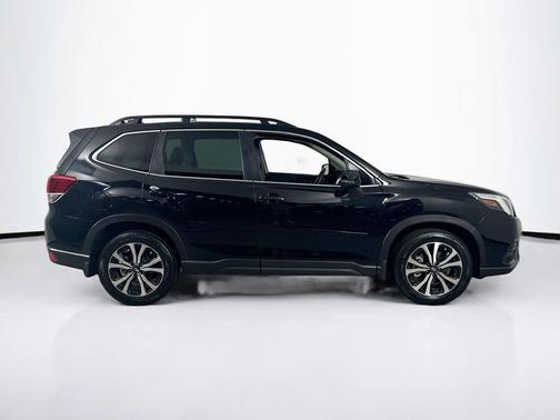 Crystal Black Silica 2023 Subaru Forester Limited