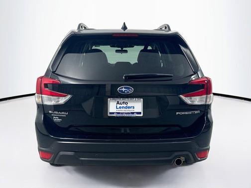 Crystal Black Silica 2023 Subaru Forester Limited