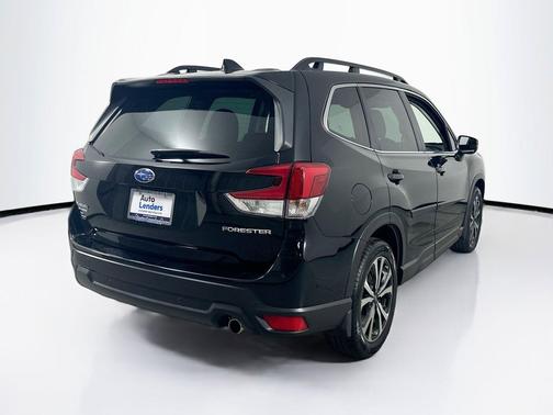 Crystal Black Silica 2023 Subaru Forester Limited