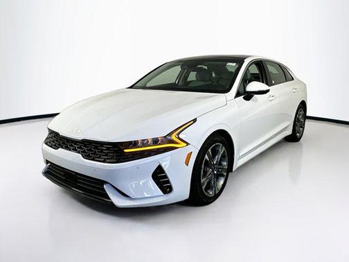 2022 Kia K5 EX