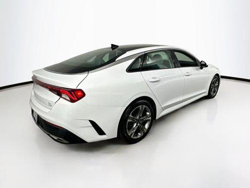 2022 Kia K5 EX