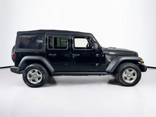 Black Clearcoat 2021 Jeep Wrangler Unlimited Freedom 4x4
