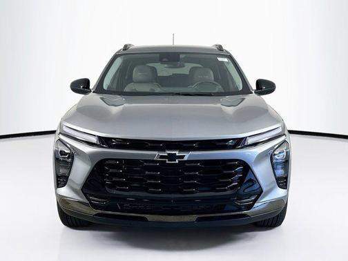 Sterling Gray Metallic 2025 Chevrolet Trax FWD ACTIV
